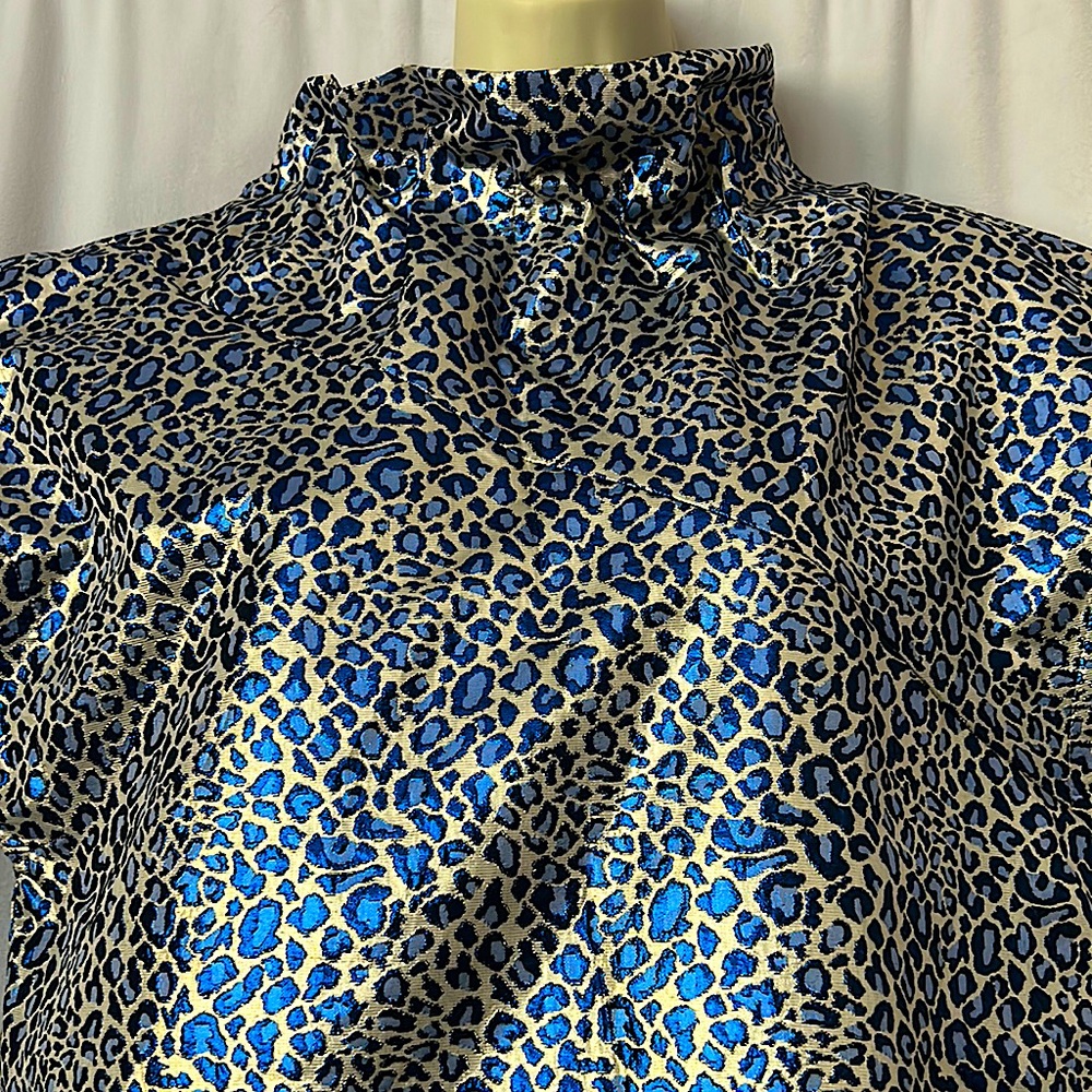 Sara Campbell NWT Blue Metallic Animal Print Jacquard Paperbag Shirt Top *Sz M* - Picture 3 of 4